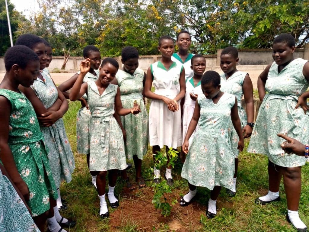 Image of Ola Girks Planting Trees 1024x768 Image of oscoutghana