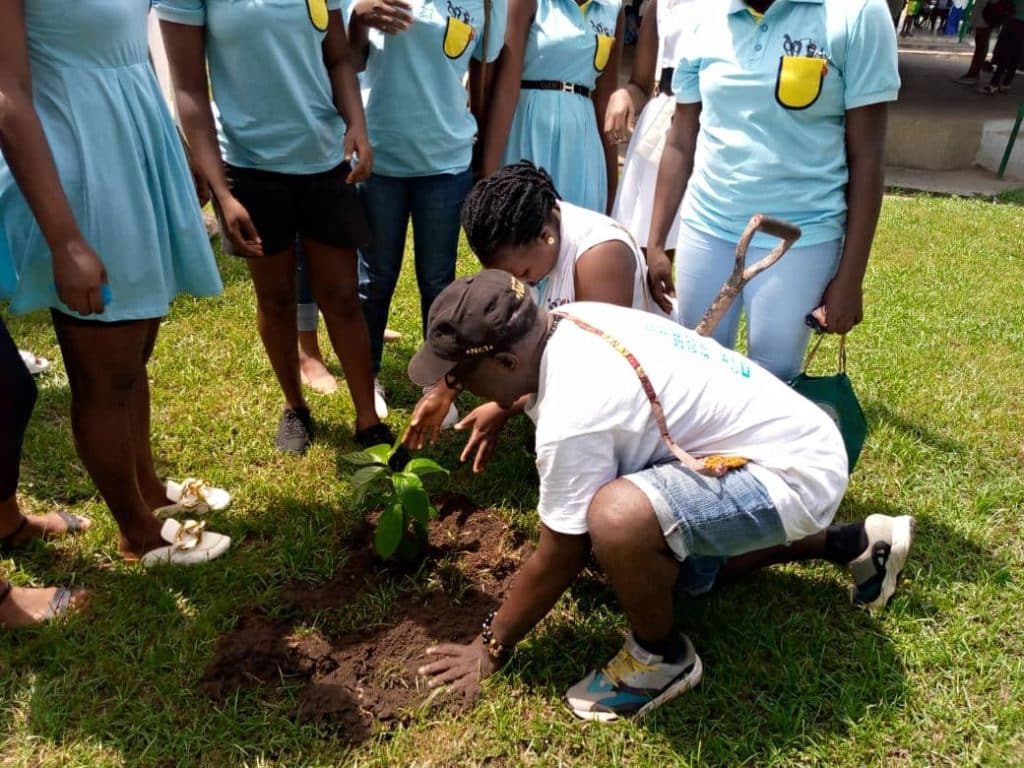 Image of Tree Planting at the Cape Coast Community Gardens 1024x768 Image of oscoutghana